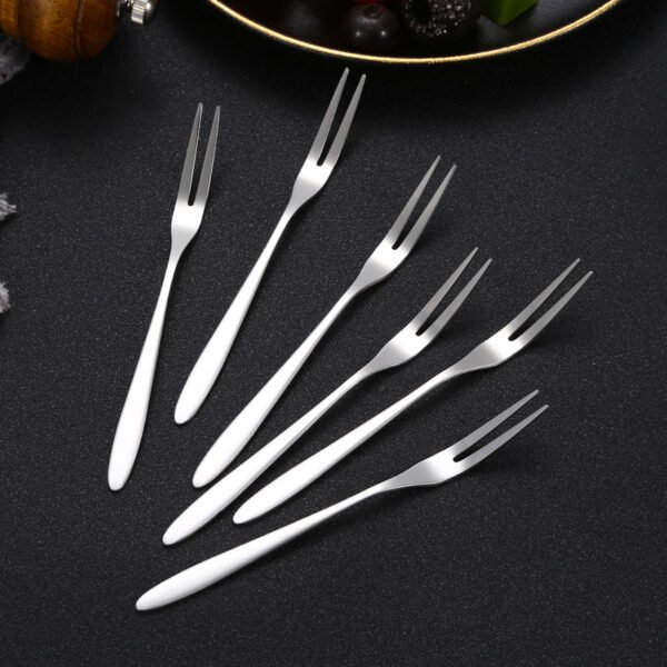 CJ-0021   304 stainless steel thickened fruit fork, dessert fork, cake fork, double-toothed and triple-toothed western dining fork. The color and material can be customized