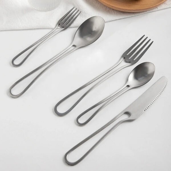 CJ-0006  Set of tableware - Western-style tableware. Popular item on Korean Instagram. Hollowed-out design. Steak knife, fork and spoon. Made of stainless steel. High appearance quality