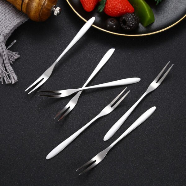 CJ-0021   304 stainless steel thickened fruit fork, dessert fork, cake fork, double-toothed and triple-toothed western dining fork. The color and material can be customized
